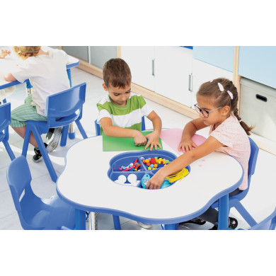 Aktivitāšu galdiņš